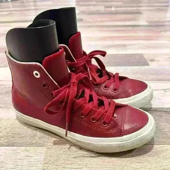 NWOT Converse Chuck Taylor II Hi Leather Sneakers - Picture 3 of 5